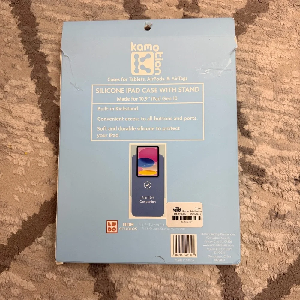 KOMAR BLUEY iPad Case with Stand